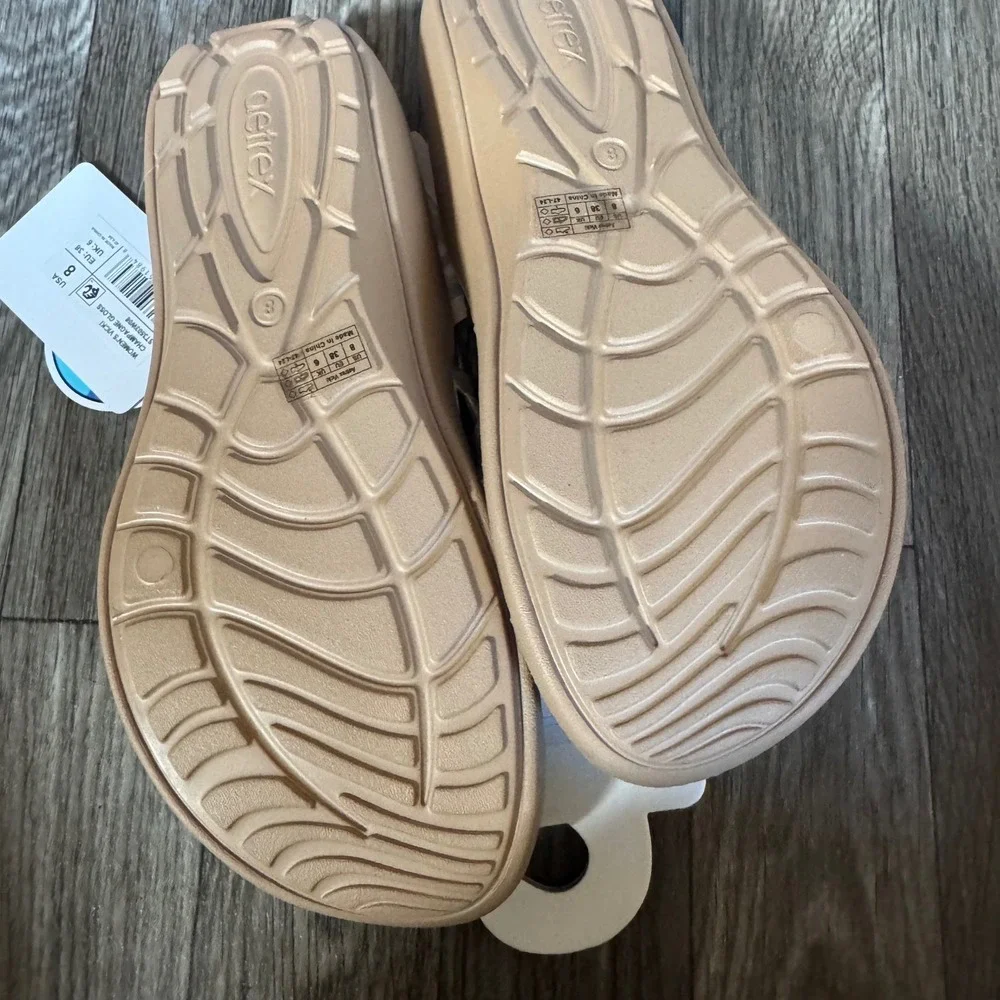 Aetrex Vicki Flip Flops Women Size 8 Champagne Gloss Braided Orthotic Sandals